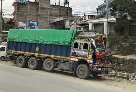 camion Népalais